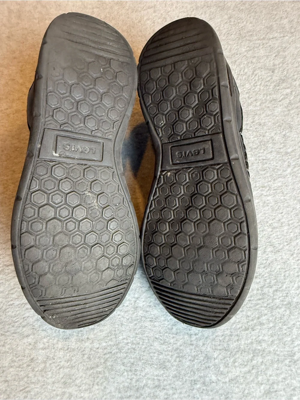 Levi's Men's Black Knit Slip On Casual Sneakers with Red Logo